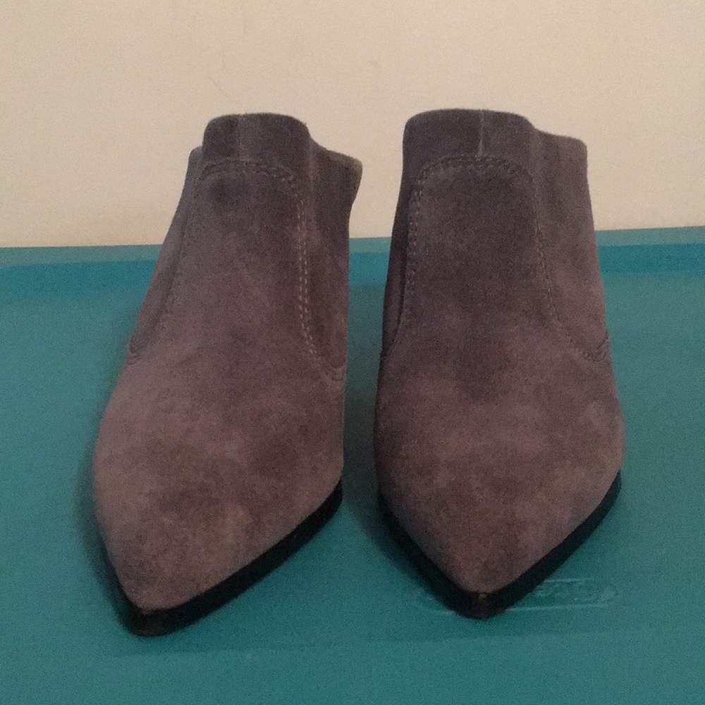 Suede mules